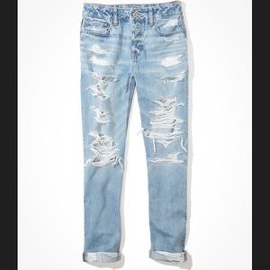 BN American Eagle Tomgirl destroyed jeans 6 short